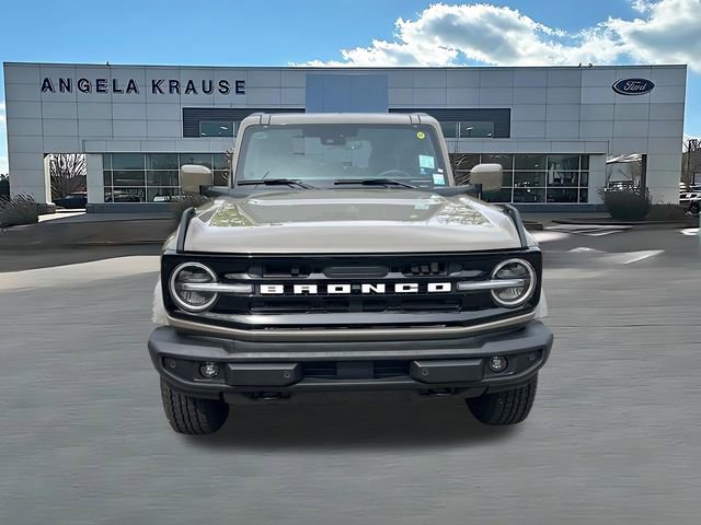 New 2026 Ford Bronco Outer Banks image 2
