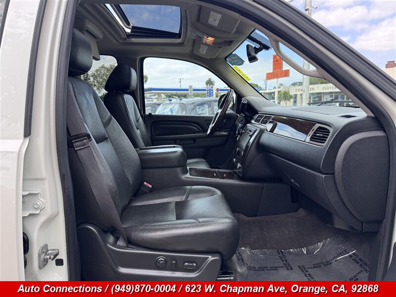 Used 2014 GMC Yukon XL Denali AWD/4WD image 7
