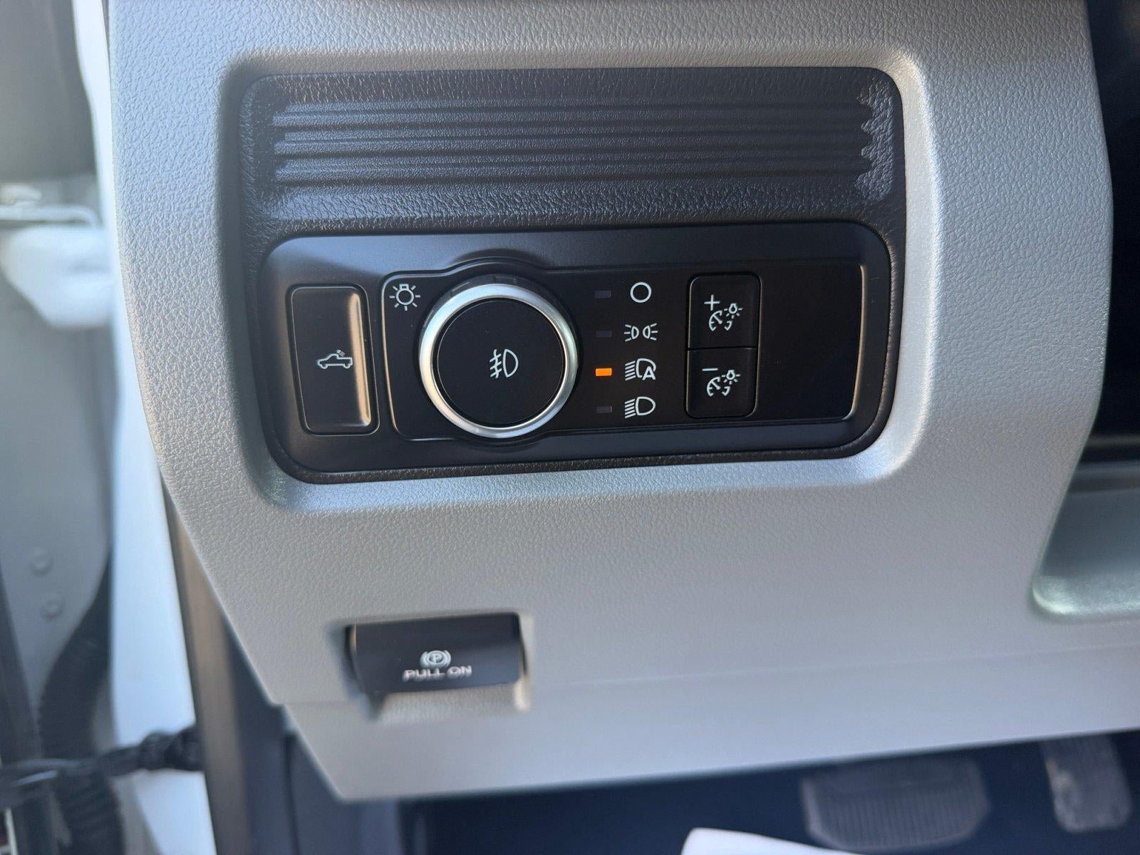 Certified 2025 Ford F250 XLT AWD/4WD image 17