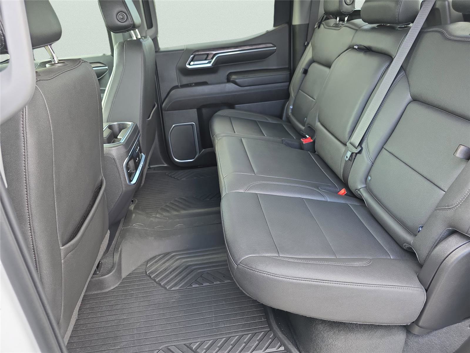 Used 2023 Chevrolet Silverado 1500 LTZ image 32