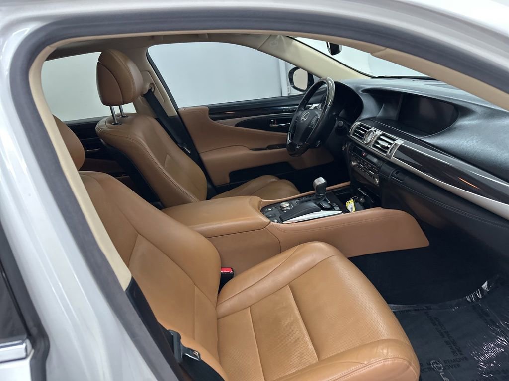 Used 2014 Lexus LS 460 AWD w/ Comfort Package image 30