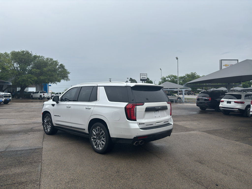 Certified 2023 GMC Yukon Denali Ultimate AWD/4WD image 7