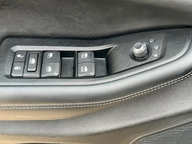 Used 2024 Jeep Grand Cherokee Altitude image 15