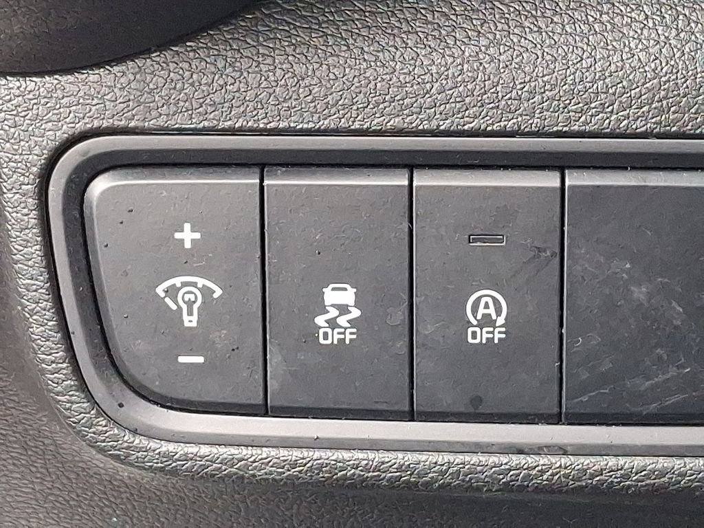 Used 2023 Kia Soul LX image 27