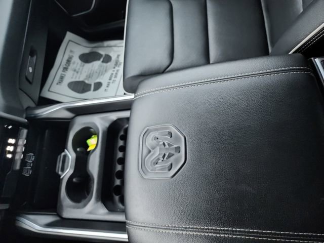 Used 2025 RAM 1500 Laramie image 30