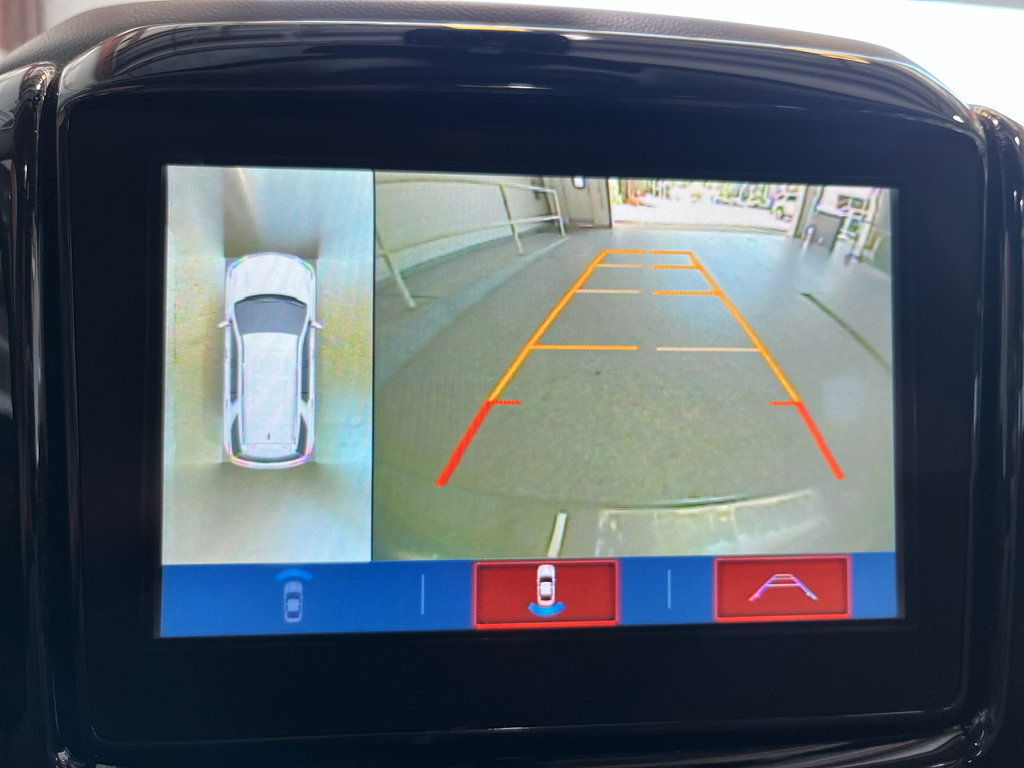 Used 2019 Chevrolet Traverse Premier w/ Driver Confidence II Package image 24