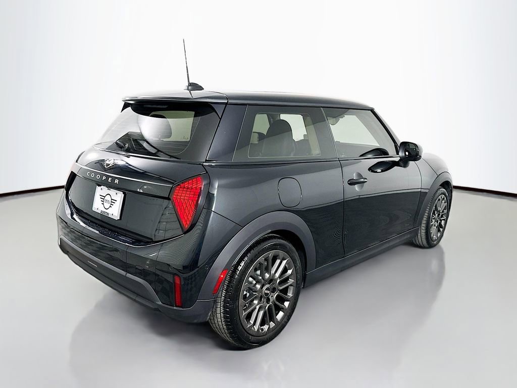 Certified 2025 MINI Cooper 2-Door Hardtop image 5