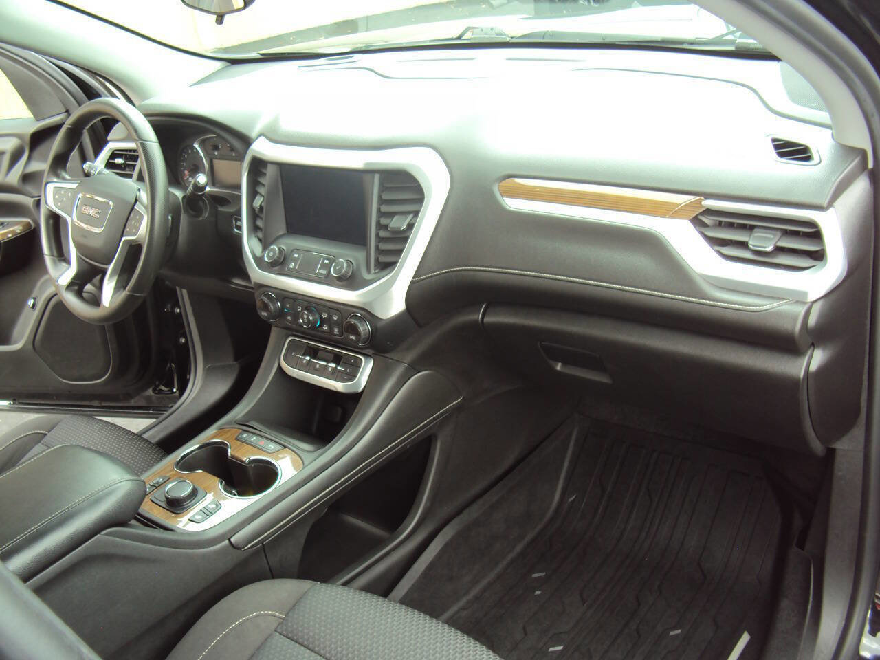 Used 2021 GMC Acadia SLE w/ Driver Convenience Package AWD/4WD image 10