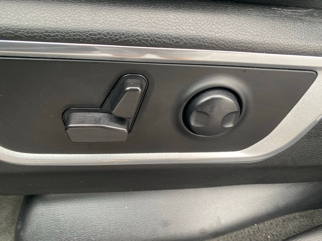 Used 2024 RAM 1500 Laramie image 14