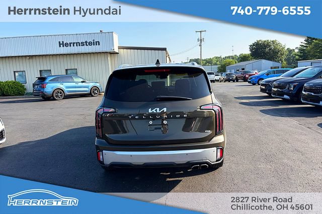 Used 2024 Kia Telluride EX w/ EX Captain's Chair Package AWD/4WD image 32