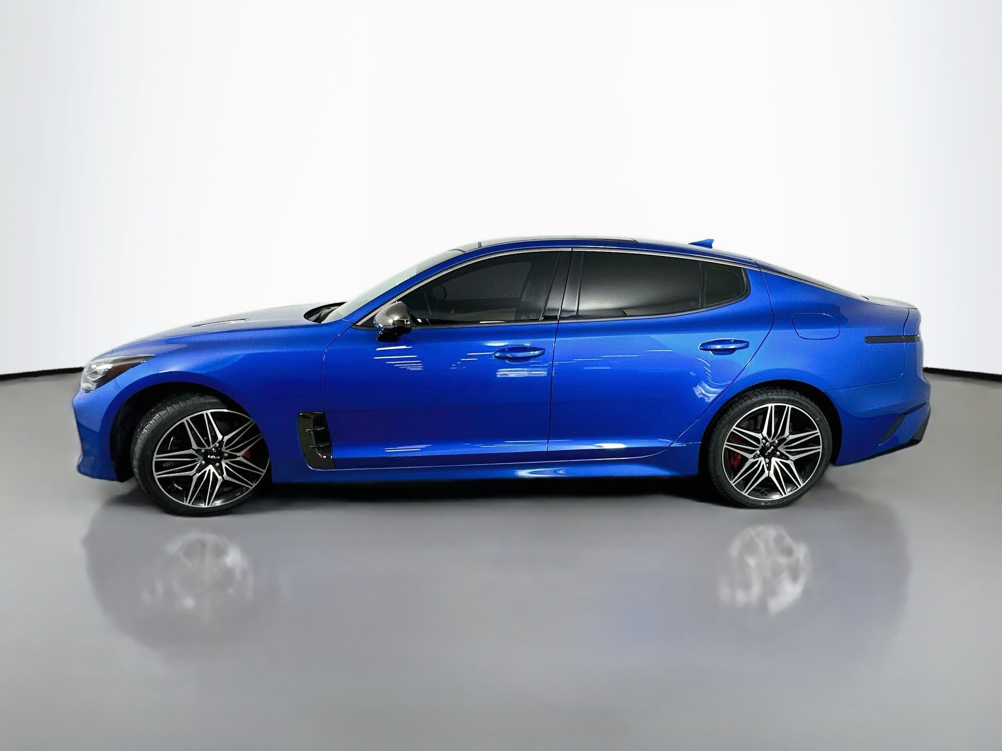 Certified 2023 Kia Stinger GT2 RWD image 4