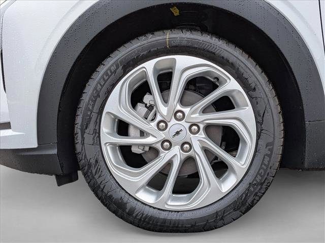 New 2027 Chevrolet Bolt LT w/ Comfort Package image 18