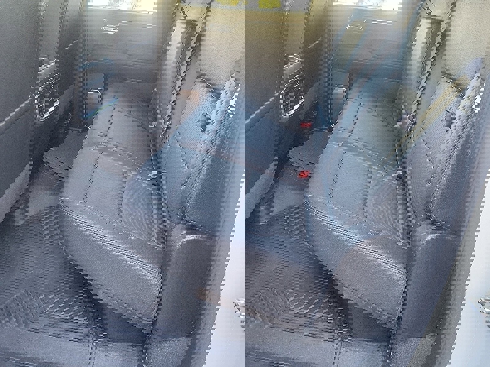 Used 2024 GMC Sierra 2500 Denali w/ Denali Reserve Package image 18