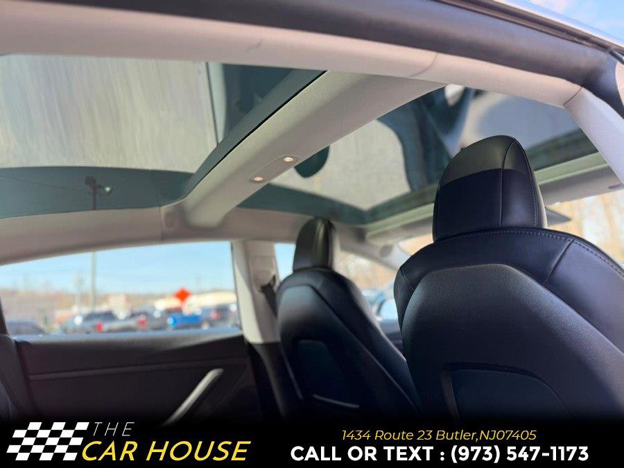 Used 2020 Tesla Model 3 Standard Range Plus RWD image 19