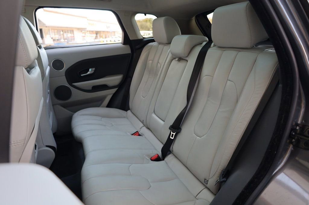 Used 2015 Land Rover Range Rover Evoque Pure Plus image 19