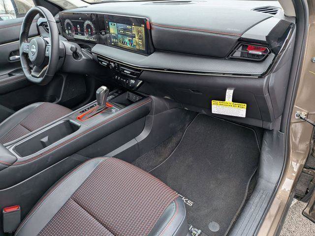Used 2025 Nissan Kicks SR AWD/4WD image 26