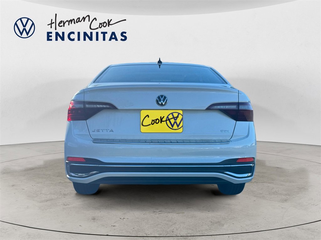 Certified 2024 Volkswagen Jetta SEL image 4