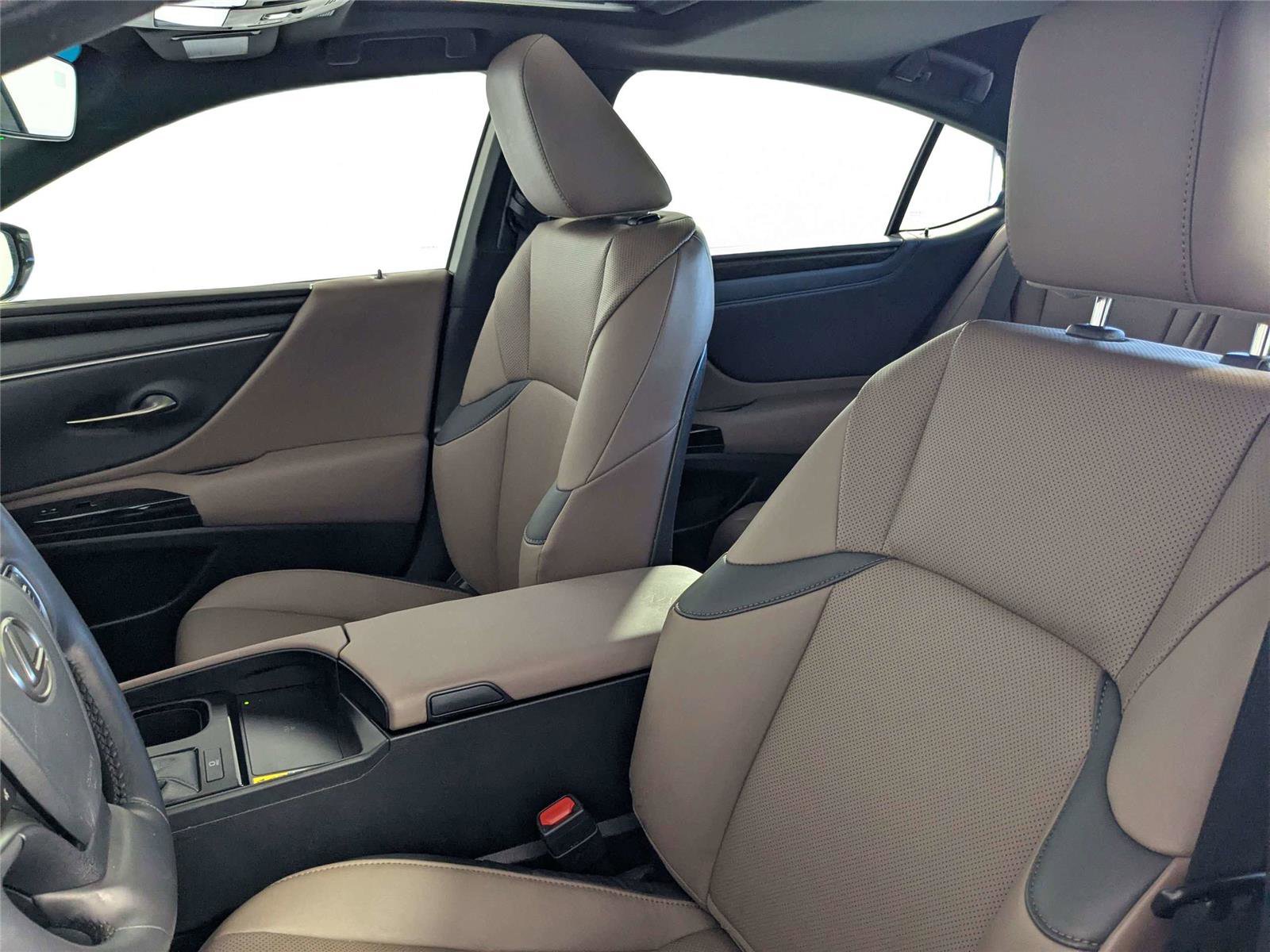 Used 2025 Lexus ES 350 w/ Premium Package FWD image 10