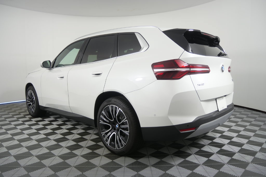 Certified 2026 BMW X3 xDrive30i AWD/4WD image 6