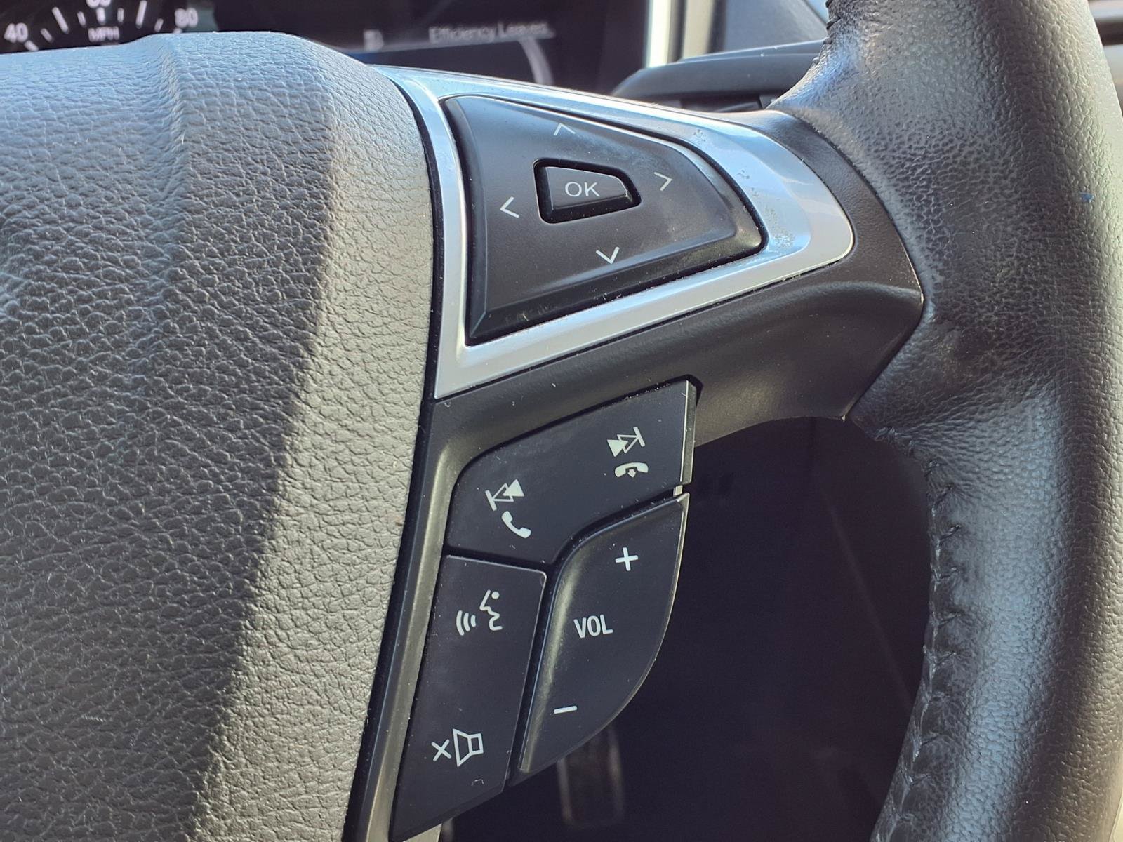 Used 2016 Ford Fusion Titanium FWD image 17