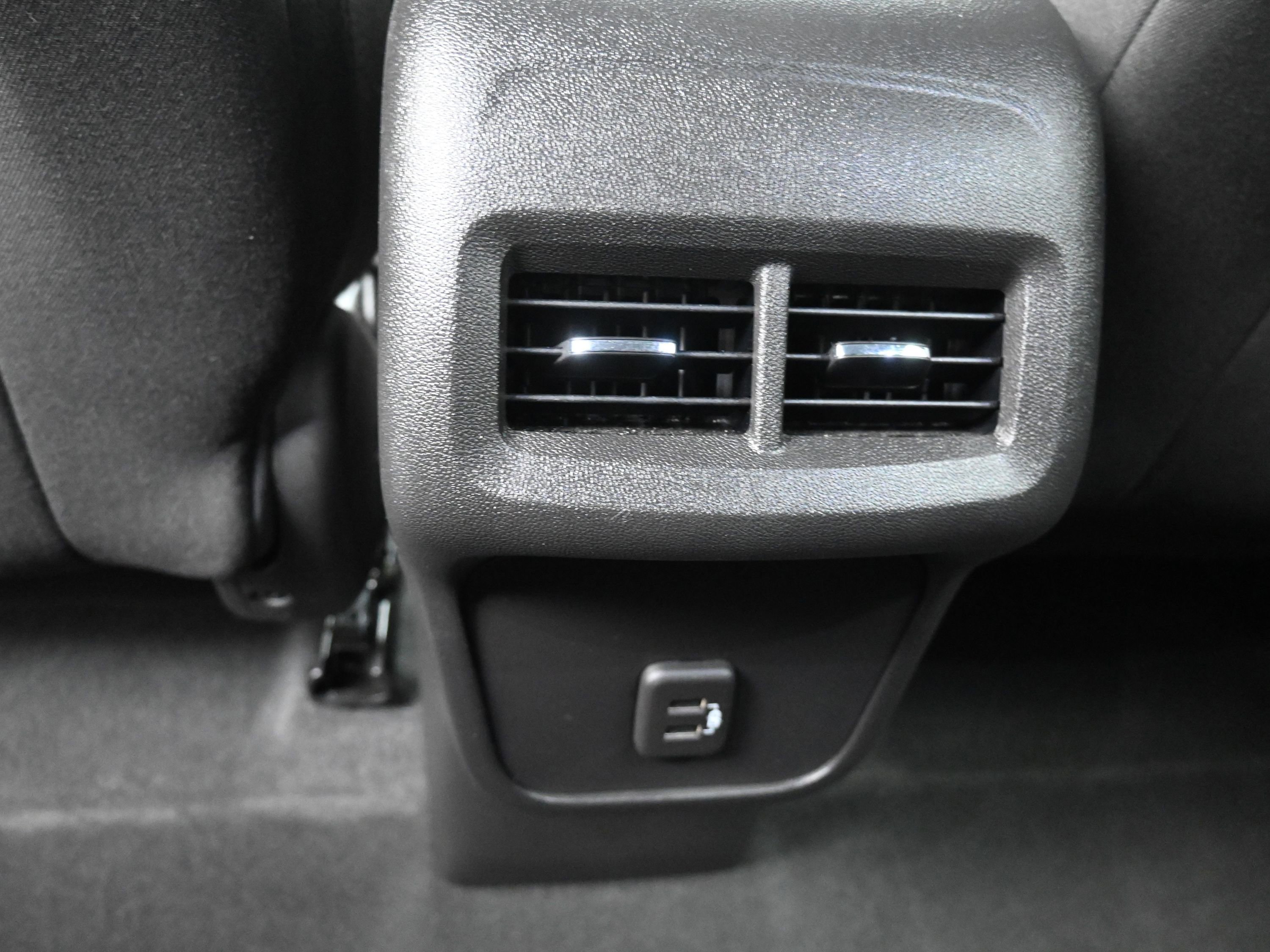 Used 2023 Chevrolet Equinox LS w/ LS Convenience Package AWD/4WD image 27