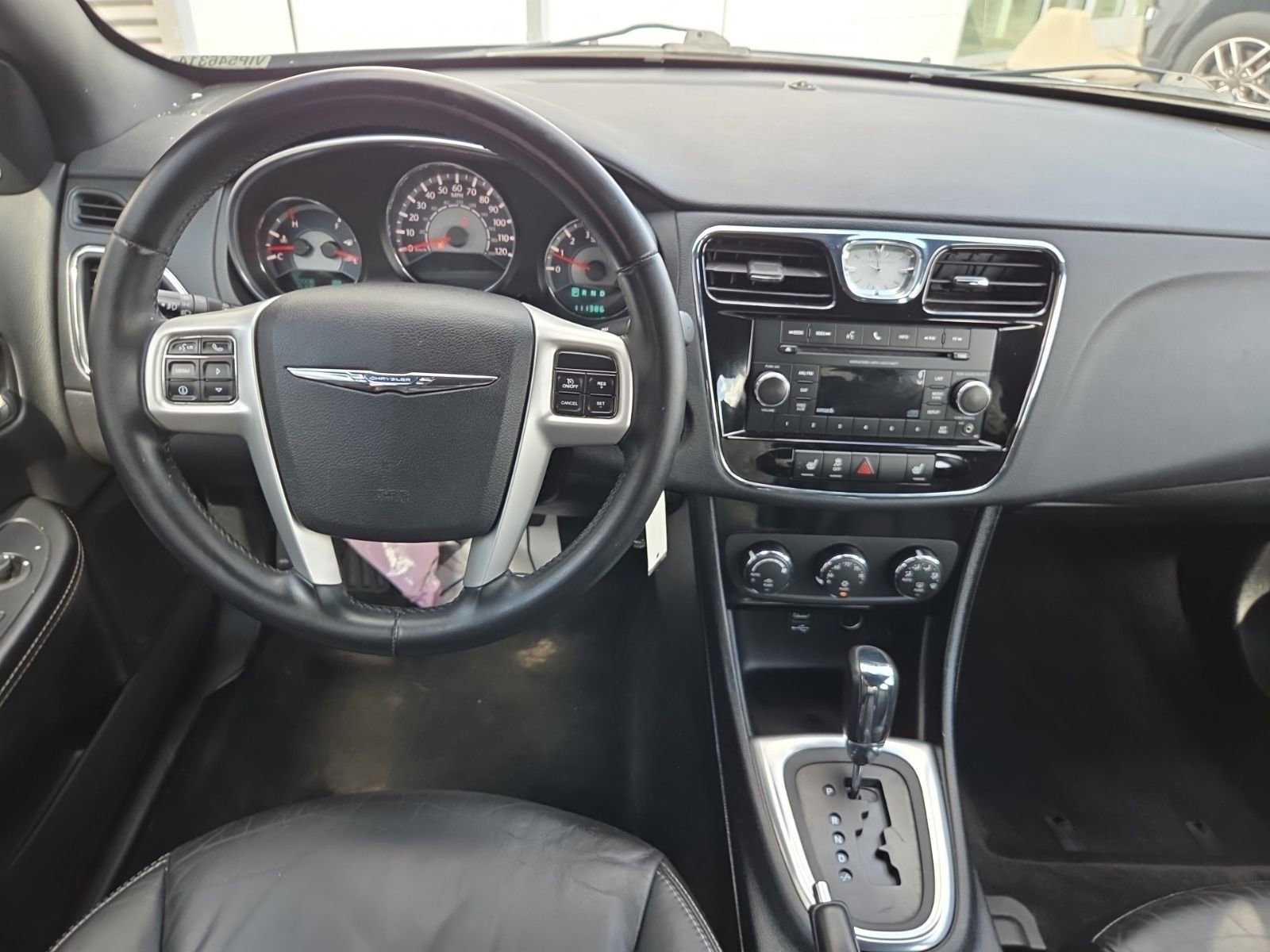 Used 2013 Chrysler 200 Limited image 24