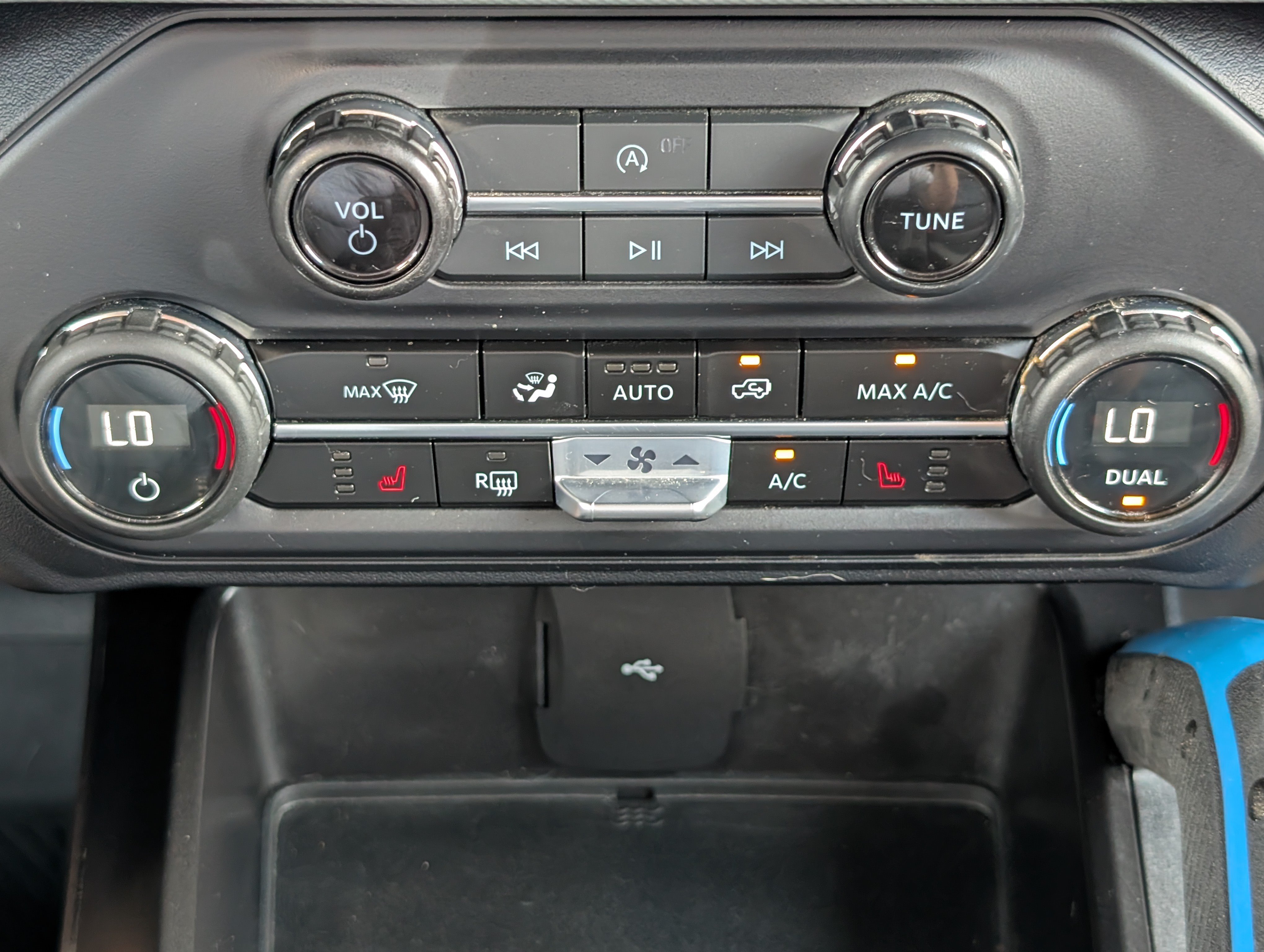 Used 2023 Ford Bronco Black Diamond AWD/4WD image 18