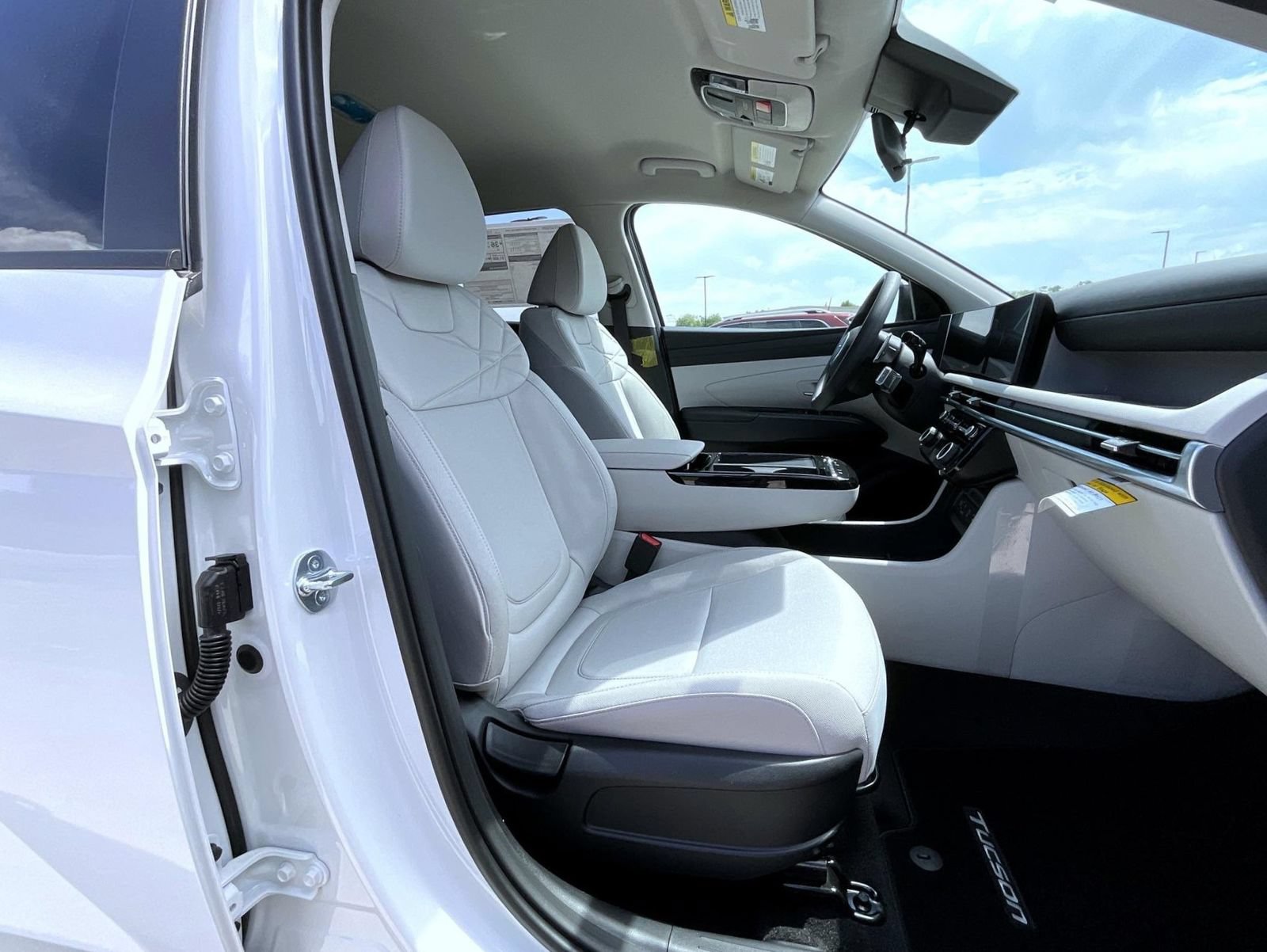 New 2026 Hyundai Tucson SEL AWD/4WD image 16