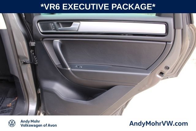 Used 2016 Volkswagen Touareg VR6 AWD/4WD image 24
