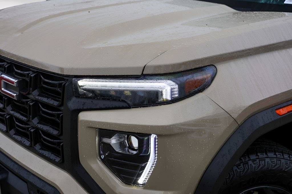 Used 2023 GMC Canyon Elevation w/ Convenience Package image 3