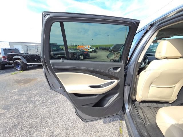 Used 2020 Buick Envision Essence w/ Experience Buick Package FWD image 32