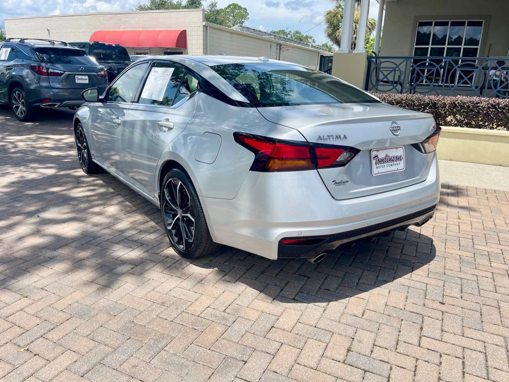 Used 2023 Nissan Altima 2.5 SR image 3