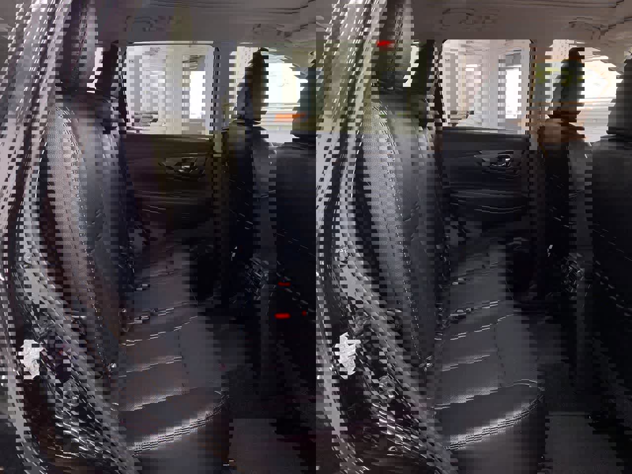 Used 2016 Nissan Rogue SL w/ SL Premium Package image 19