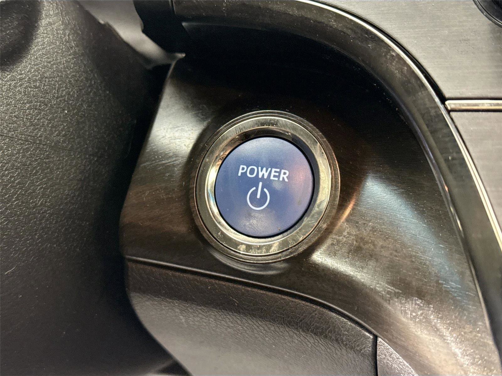 Used 2018 Toyota Avalon XLE Premium image 21