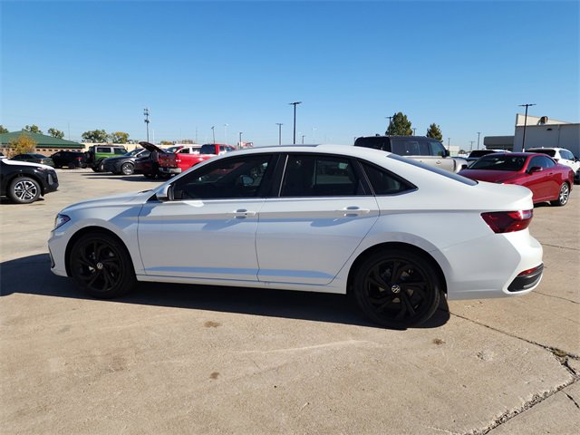 New 2026 Volkswagen Jetta SE image 5