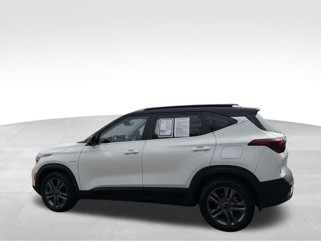 Certified 2023 Kia Seltos S w/ Navigation Package image 7