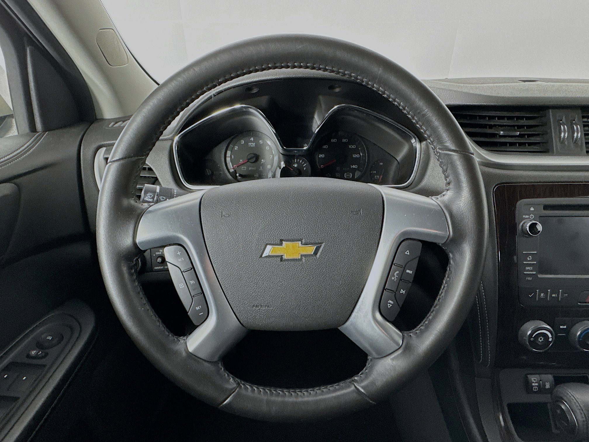 Used 2017 Chevrolet Traverse LT image 11