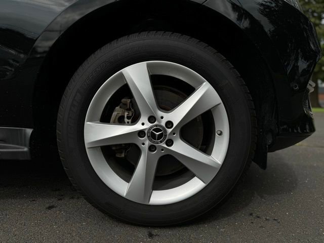 Used 2023 Mercedes-Benz GLE 350 4MATIC image 9