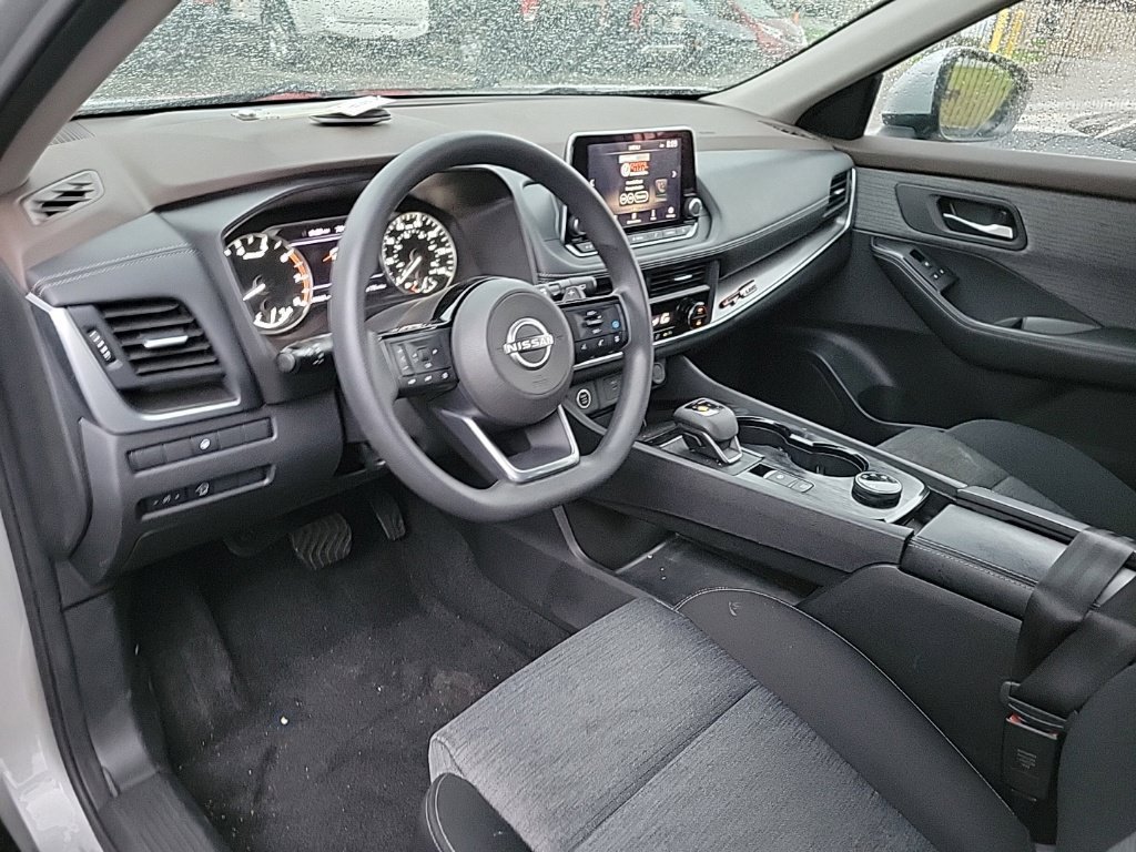 Used 2023 Nissan Rogue SV AWD/4WD image 7