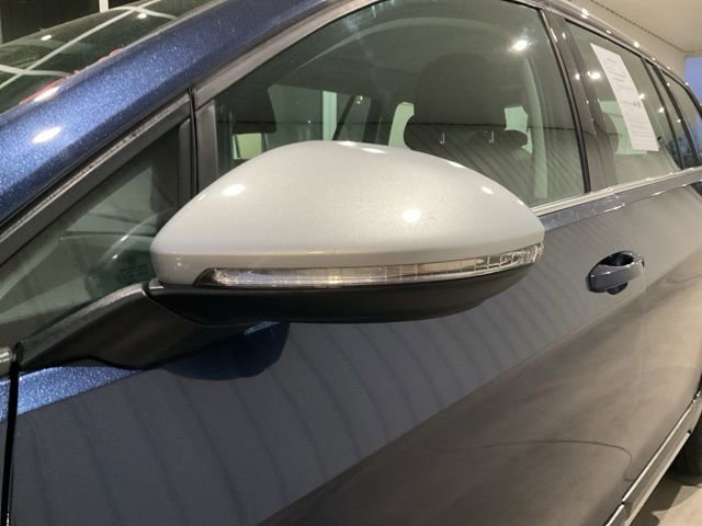 Used 2017 Volkswagen Golf Alltrack SE image 2