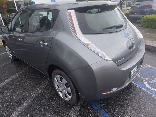 Used 2015 Nissan Leaf S w/ Charge Package FWD image 2