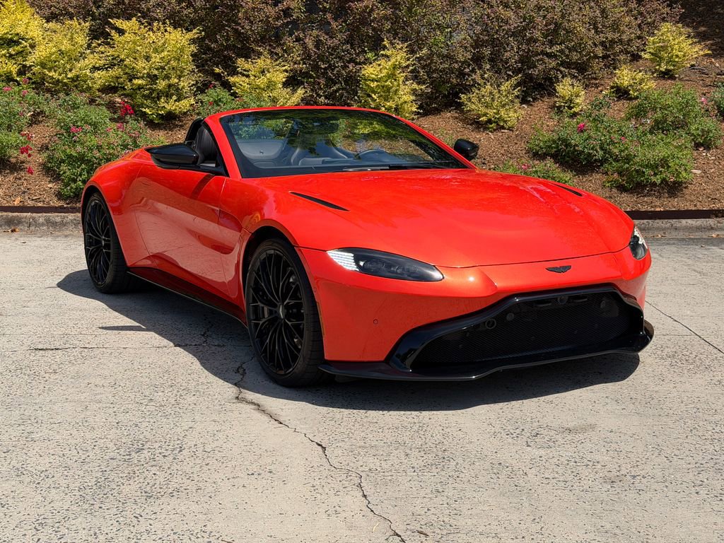 Used 2023 Aston Martin V8 Vantage Roadster RWD image 1
