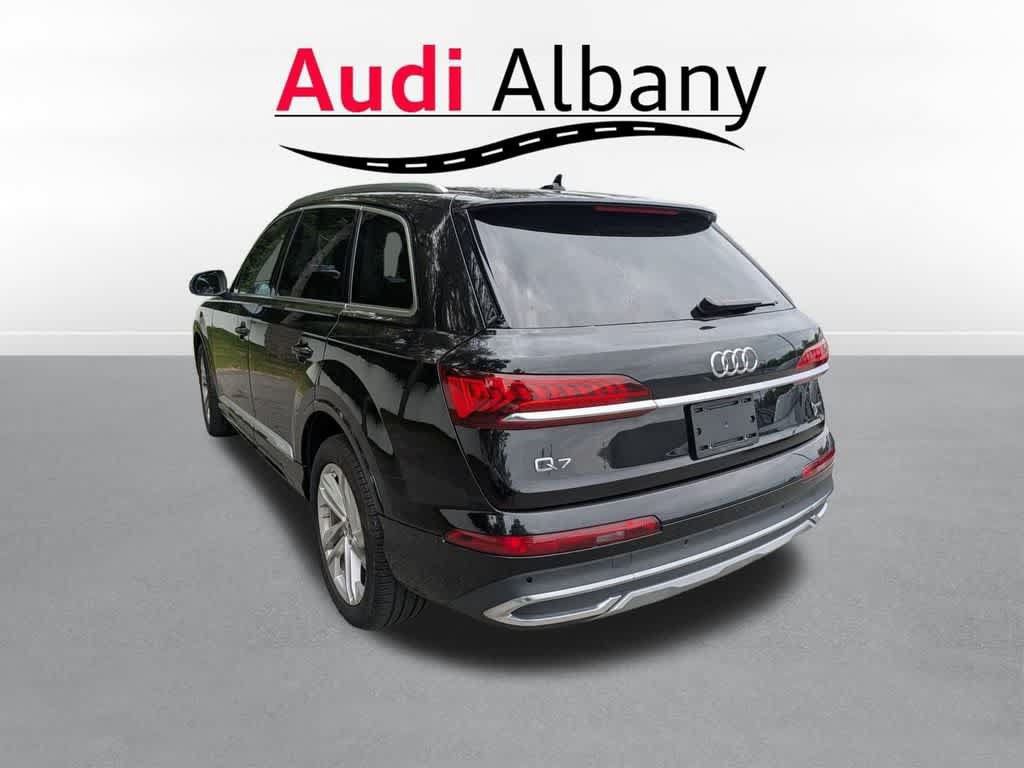 Used 2023 Audi Q7 2.0T Premium w/ Convenience Package AWD/4WD image 4