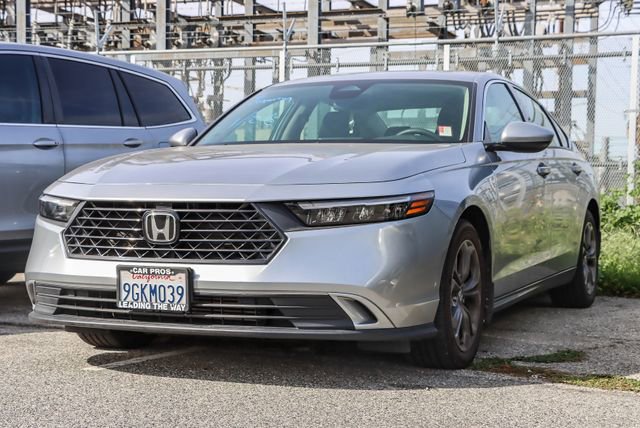 Used 2023 Honda Accord EX image 2