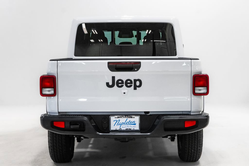 Used 2026 Jeep Gladiator Sport AWD/4WD image 27