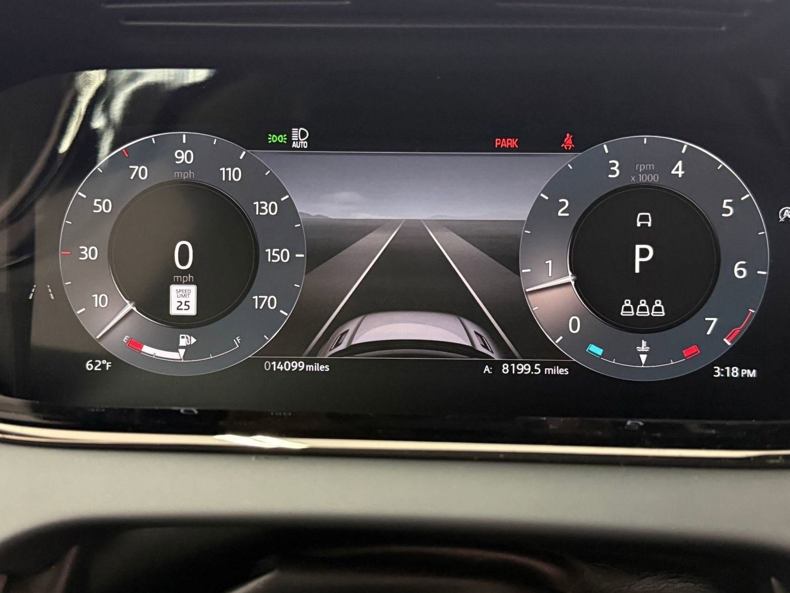 Used 2024 Land Rover Range Rover Evoque S image 16