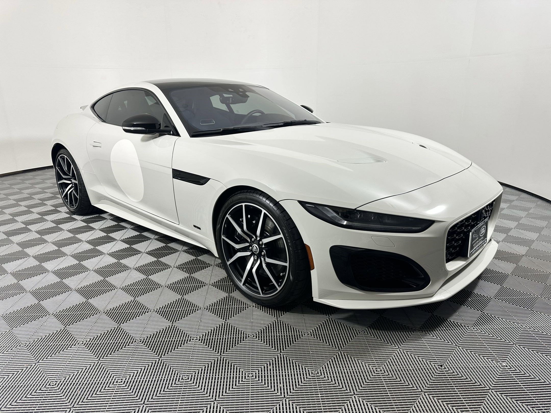 New 2024 Jaguar F-TYPE R image 7