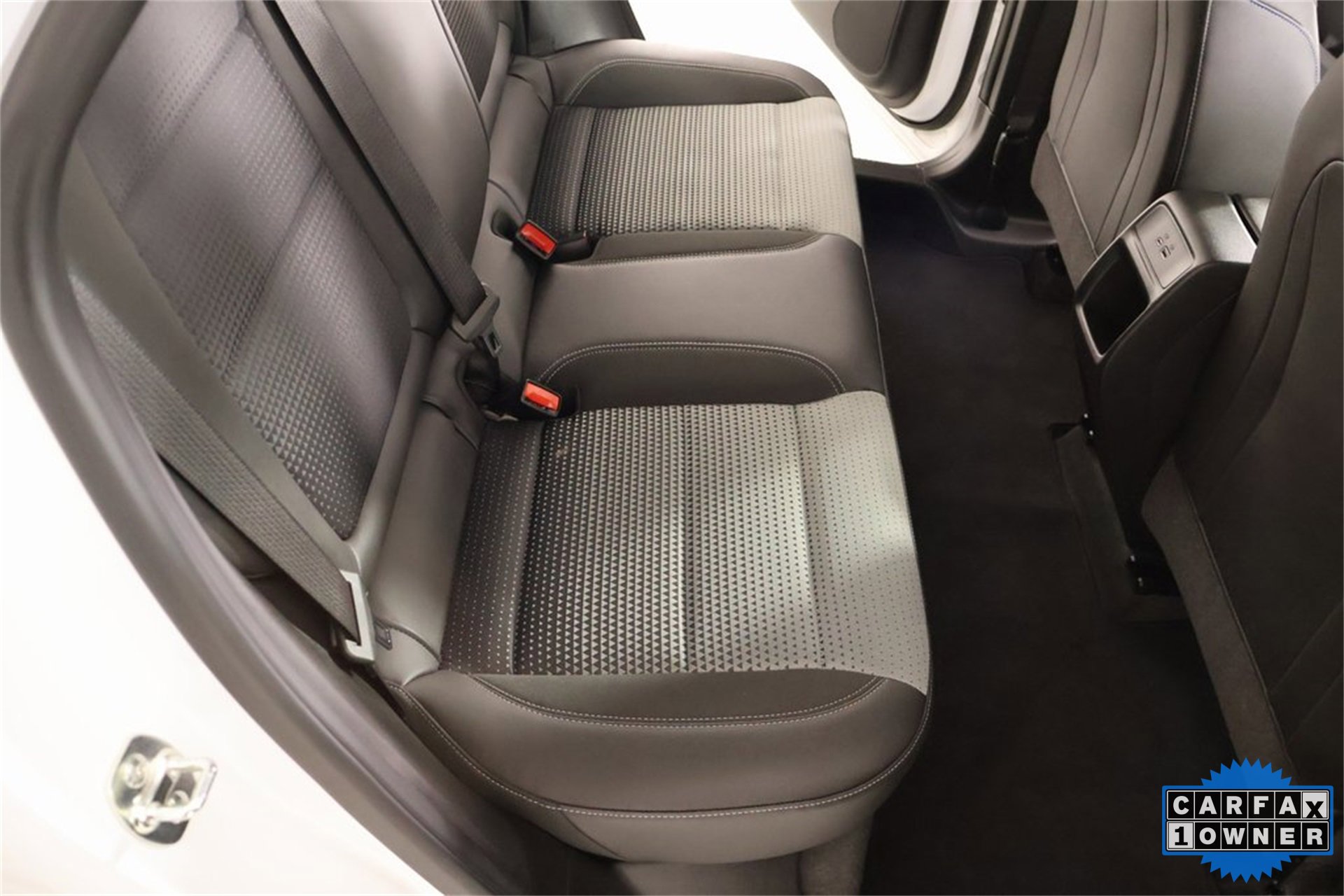 Used 2025 Chevrolet Trax LT w/ LT Convenience Package image 14