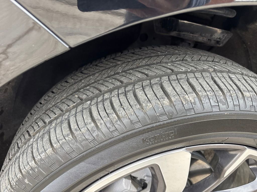 Used 2024 Chevrolet Equinox Premier image 31