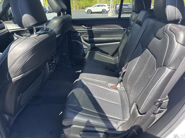 Used 2022 Jeep Grand Cherokee L Overland AWD/4WD image 15